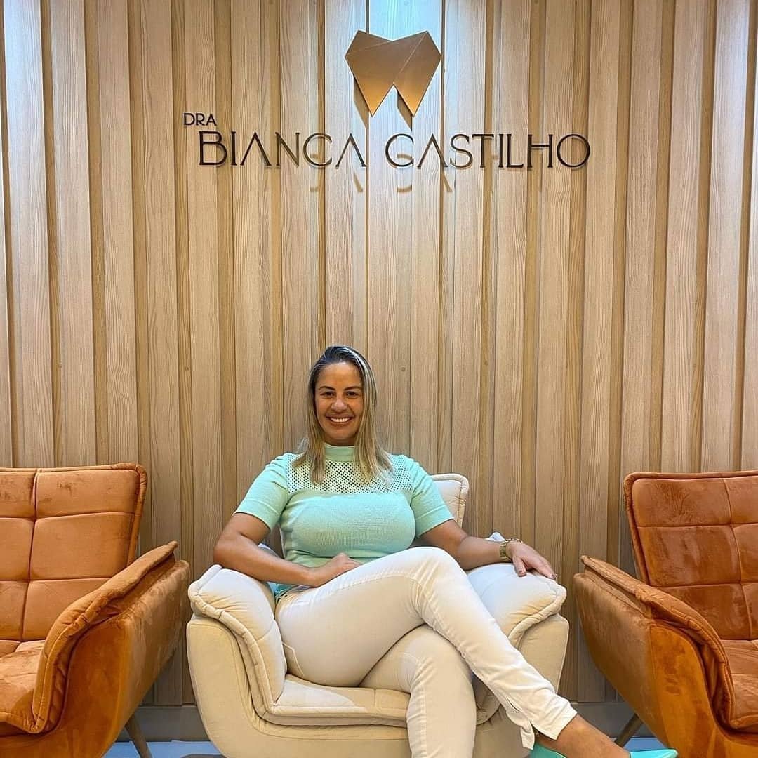 Dra. Bianca castilho Odontologia